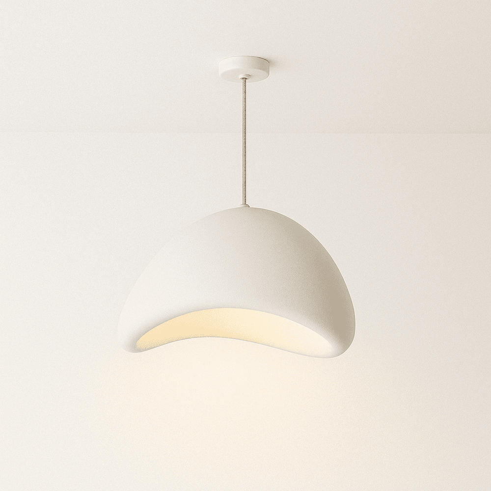 Minimalistyczna japońska lampa wisząca o organicznym kształcie i delikatnym nastrojowym oświetleniu | Sansoti