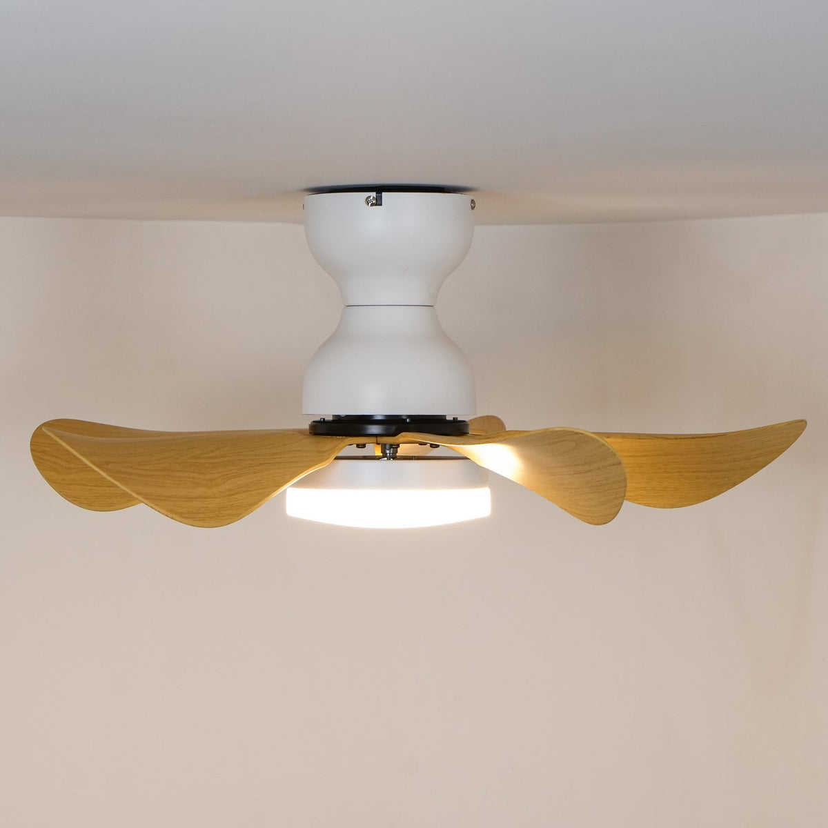 Deckenventilator mit Integrierter LED-Beleuchtung Holzeffekt 74cm | Sansoti