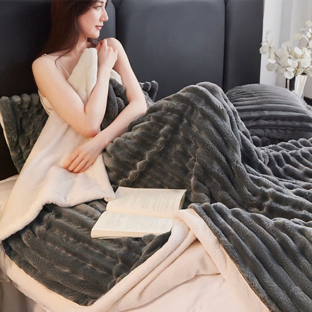 Plush Fleece Throw Double-Sided Microfiber 180x200 200x230 Cloud-Soft Warm Comfortable Living Room Bedroom Blanket | Sansoti