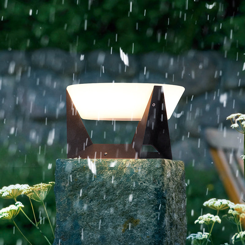 Solar Tuinlamp LED Wandverlichting Warmwit IP65 Waterbestendig Zwart Modern Design voor Terras Tuin en Entree | Sansoti