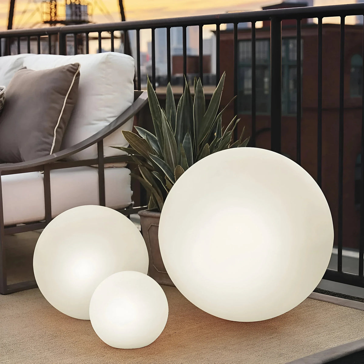 Wireless LED Bulb Lamp for Indoor and Outdoor, Waterproof and Rechargeable | Sansoti