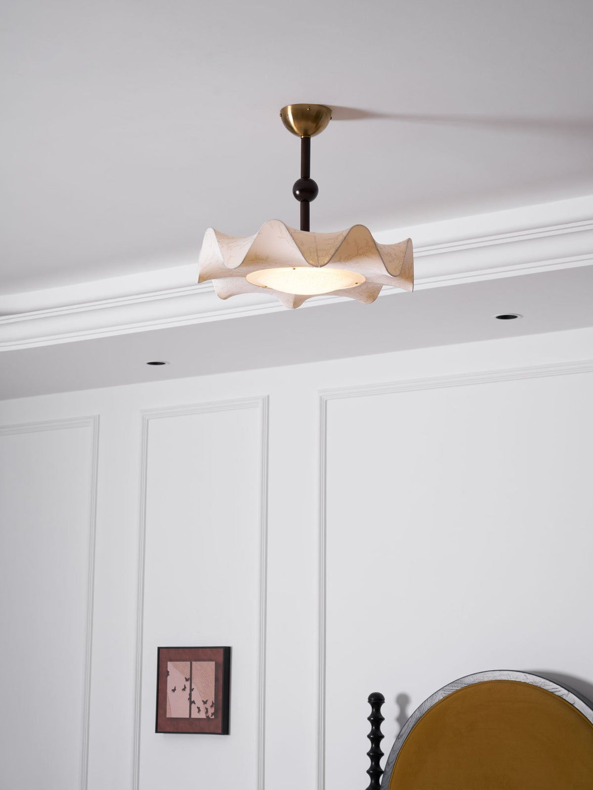 Ceiling Lamp with Petal Design – Walnut & Gold – Integrated LED – Ø50cm × H44cm | Sansoti