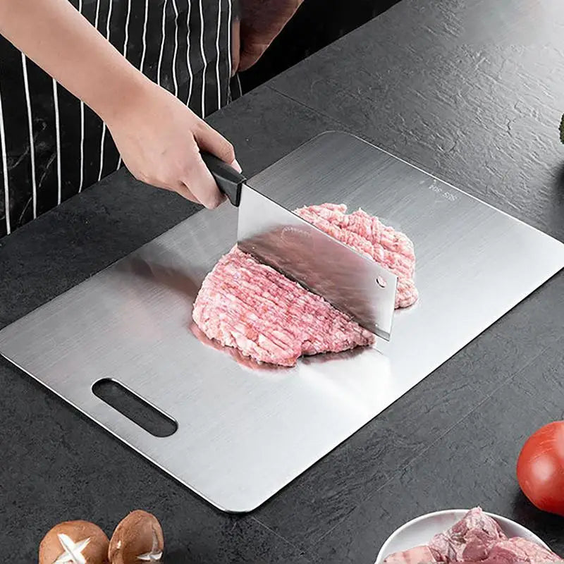 Planche à découper en métal inoxydable – Antibactérienne & compatible couteaux pour préparation alimentaire sûre | Sansoti