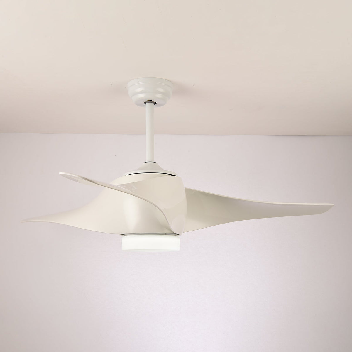 Deckenventilator mit Beleuchtung Umber – Ø132 cm Moderner Ventilator mit LED-Lampe | Sansoti