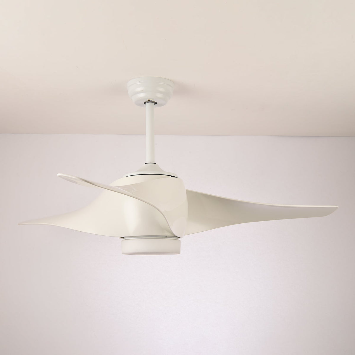 Deckenventilator mit Beleuchtung Umber – Ø132 cm Moderner Ventilator mit LED-Lampe | Sansoti