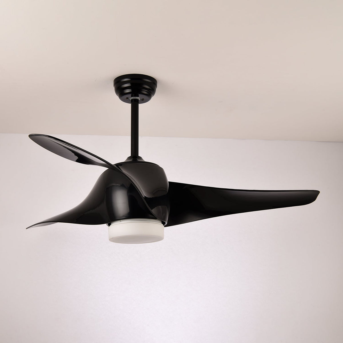 Ceiling Fan with Lighting 132 cm Adjustable Quiet Motor and Remote Control for Living Room Bedroom | Sansoti