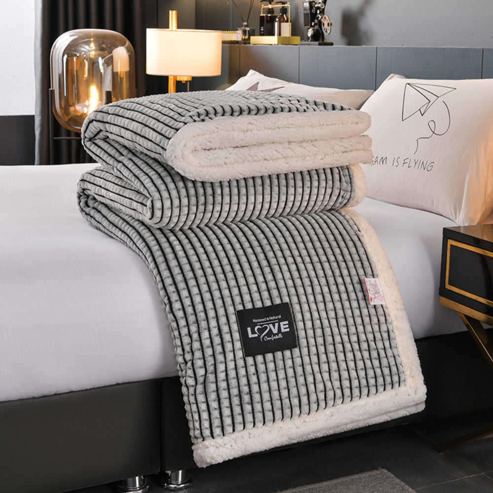 Reversible Sherpa Throw with Waffle Texture - Soft Warm Blanket for Couch Bed Sofa All Seasons | Sansoti