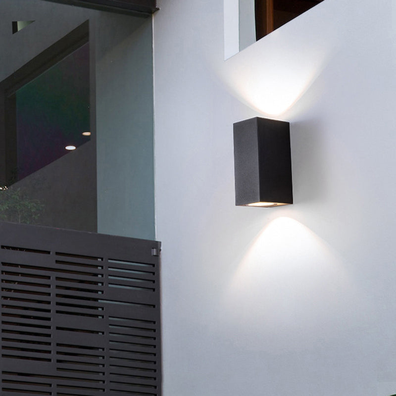 Square Outdoor Wall Light in Black Metal with Glass, LED 5W-10W, for Garden, Entrance, and Patio, Minimalist Modern Design | Sansoti