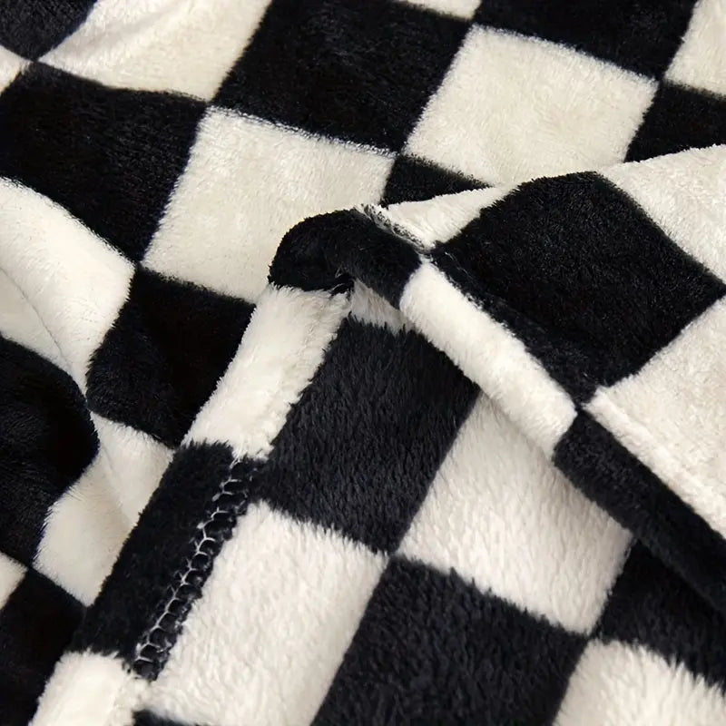 Checked Wool Throw Blanket for Sofa and Bed, Warm Checked Pattern, Scandinavian Design, Bedroom, Living Room | Sansoti