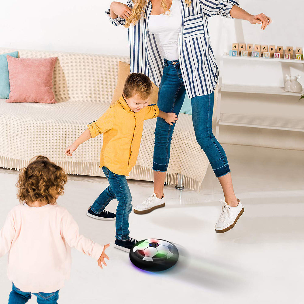 Schwebender Fußball mit LED-Beleuchtung, 2 Stück, für drinnen, aktives Spielen für Kinder, Luftkissen-Spielzeug | Sansoti