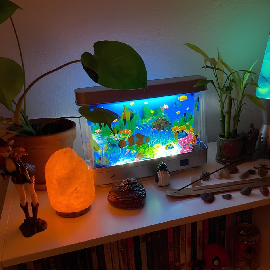 Retro Aquarium Lamp with Moving Fish – Soothing Ambient Light for Living Room, Office, Kids’ Room | No Maintenance Needed | Nostalgic LED Lamp | Sansoti