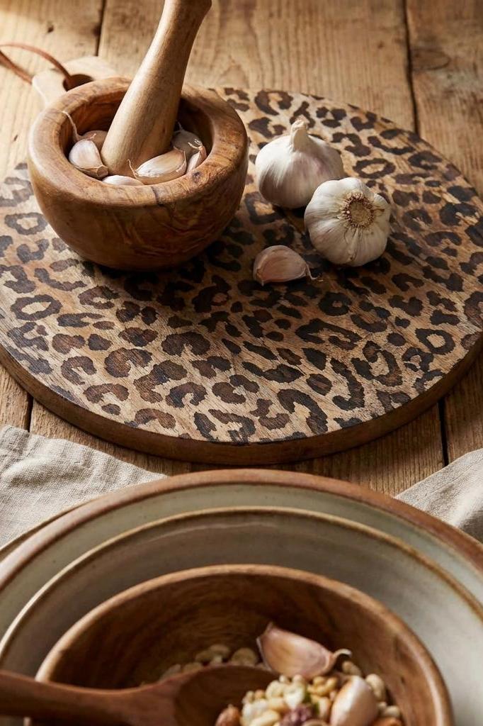 Holz Servierbrett Sapele Holz Rund und Eckig Skandinavisches Design für Küche und Tisch | Sansoti
