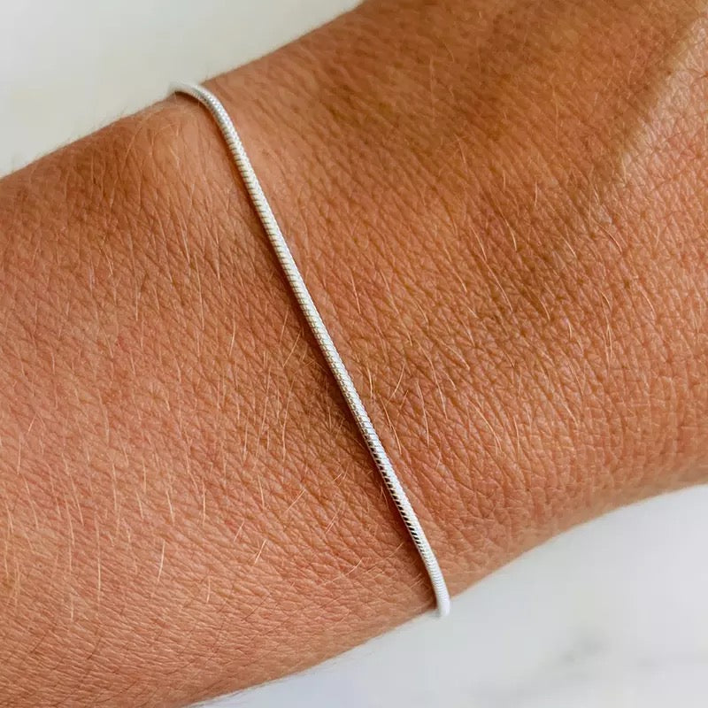 Minimalist Snake Bracelet Stainless Steel Women Graceful Adjustable Gold Silver Rose | Sansoti