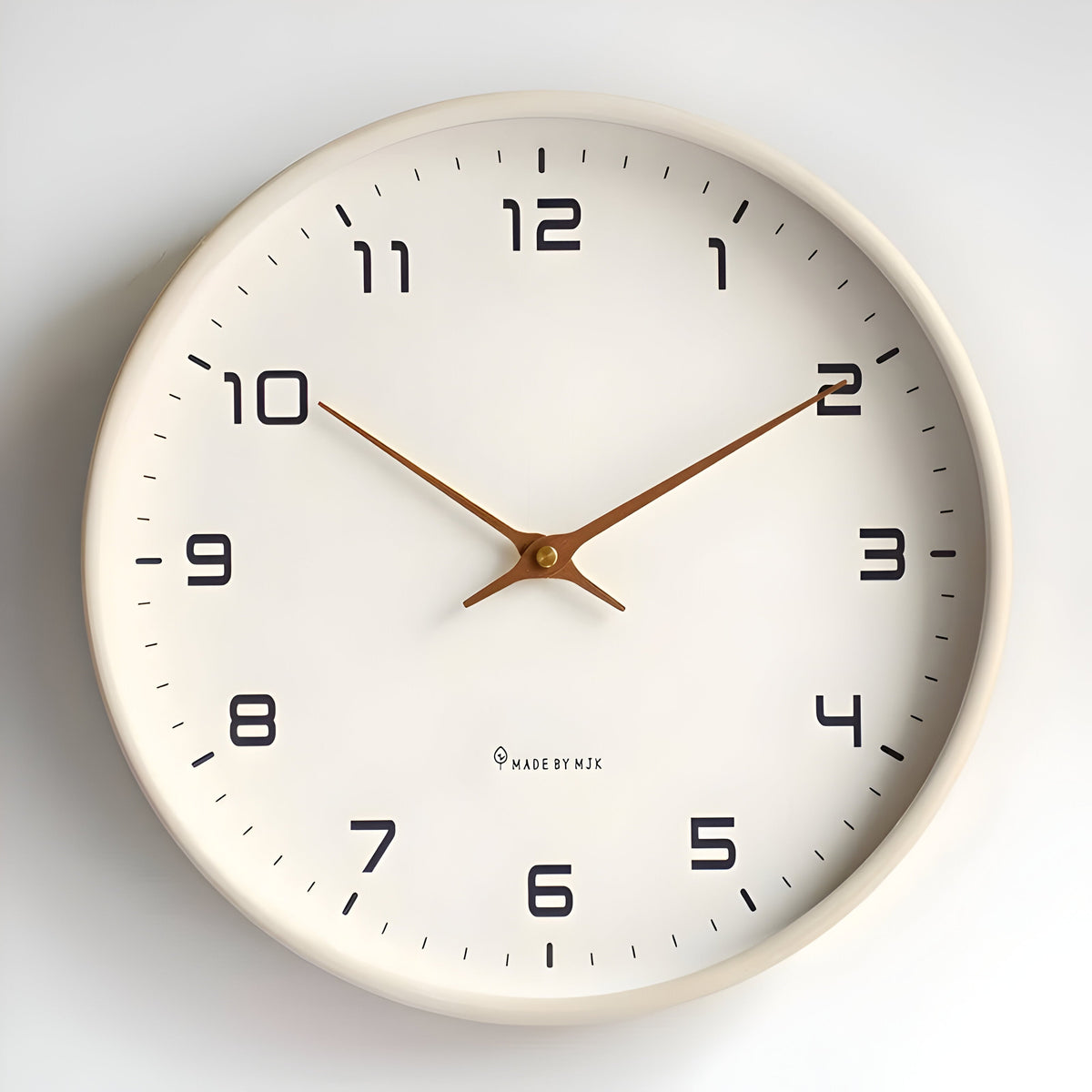 Moderne ronde houten wandklok met stilzwijgend uurwerk voor woonkamer, keuken en slaapkamer | Sansoti
