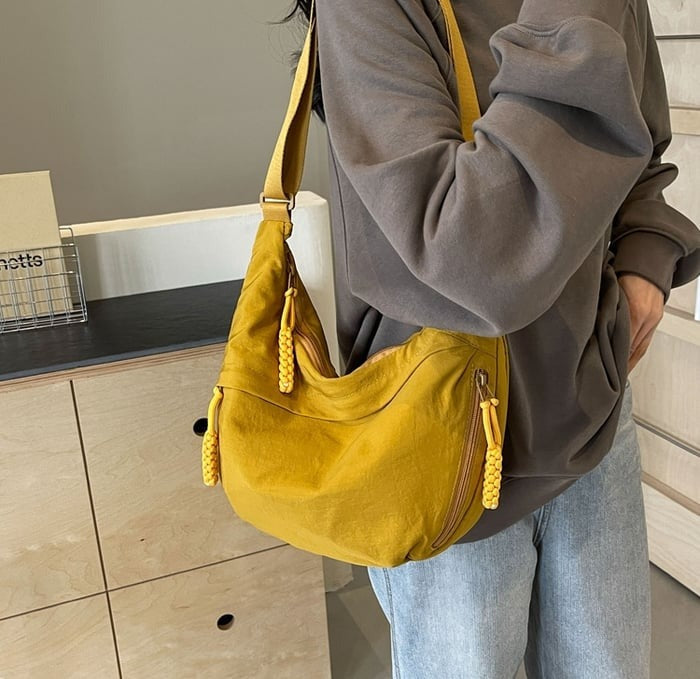 Nylon Schoudertas Halfmaan Medium Crossbody Hobo Tas Waterdicht Dames Verstelbaar Riem Casual Dagelijks | Sansoti