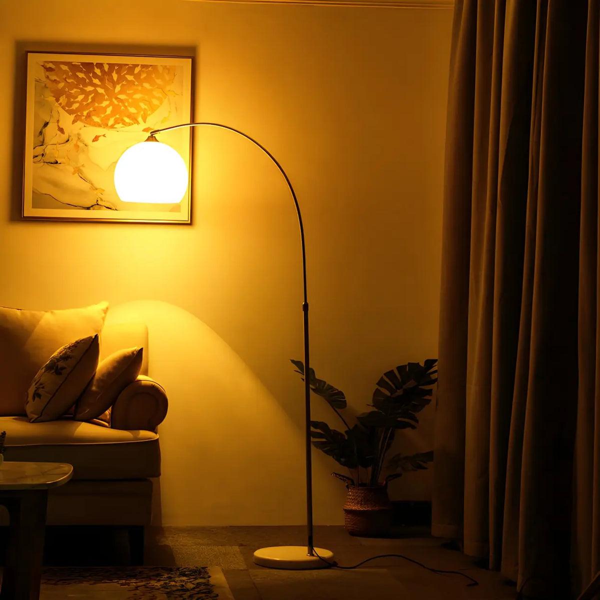 Moderne Bogen-Stehlampe mit Acrylkuppel und Metallgestell, 220 cm hoch, für Wohnzimmer und Leseecke | Sansoti