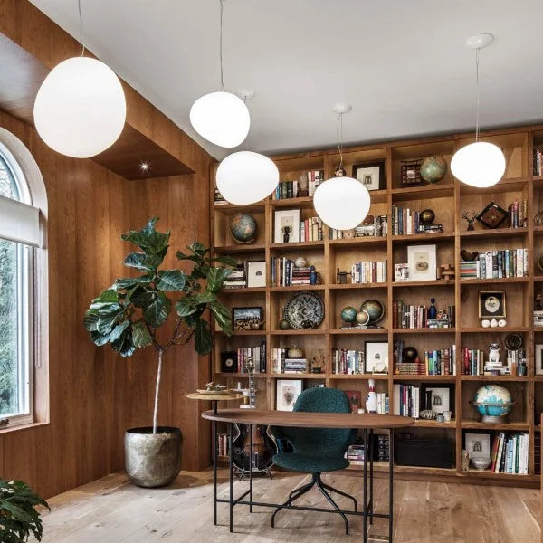 Lampa wisząca z ręcznie dmuchanego szkła, minimalistyczna, mlecznobiała, salon, jadalnia, E27, ciepłe białe światło | Sansoti