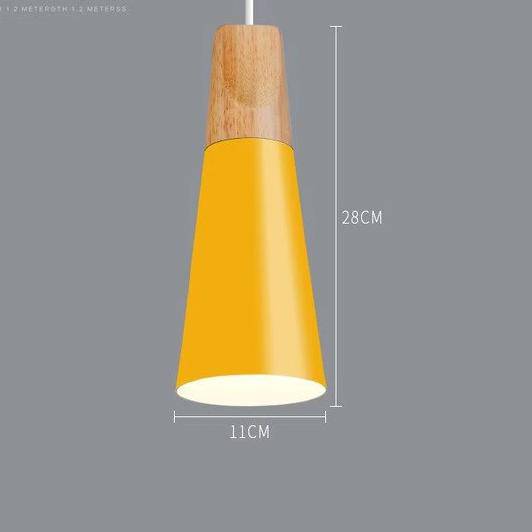 Skandynawska drewniano-metalowa lampa wisząca w stylu nordyckim, z kolorowym aluminiowym kloszem stożkowym lub kopułowym, z regulowanym przewodem | Sansoti
