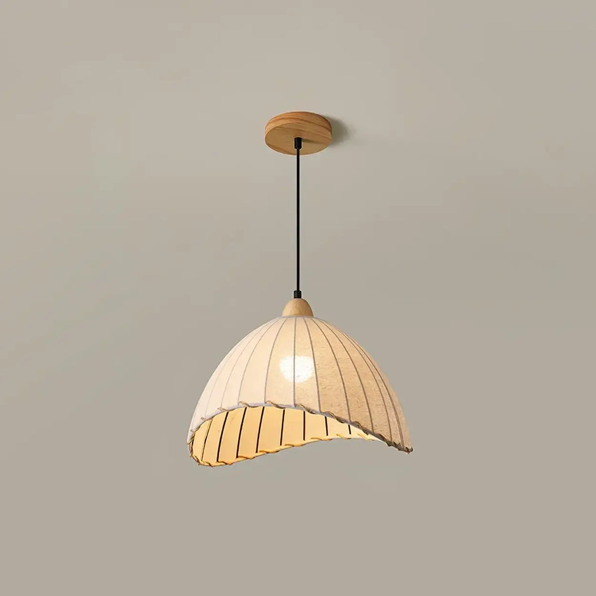 Lámpara colgante wabi-sabi de madera y pantalla de tela blanca escandinava E27 | Sansoti