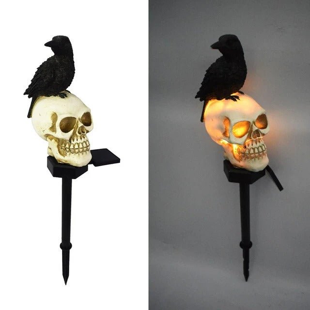 Solarbetriebene Halloween-Schädel mit Rabe und LED-Lampe für Garten, Balkon und Feiertagsdekoration | Sansoti