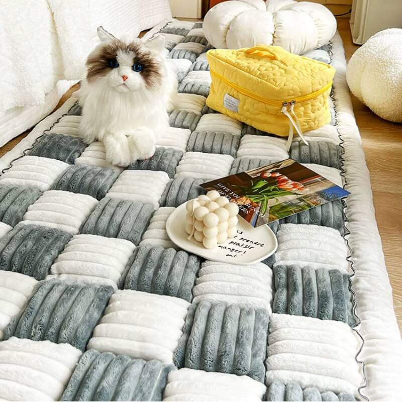 Plush Pet Dog Blanket Square Checked Deep Sleep Mat Sofa Protector Throw Cream-Colored Dog Cat | Sansoti