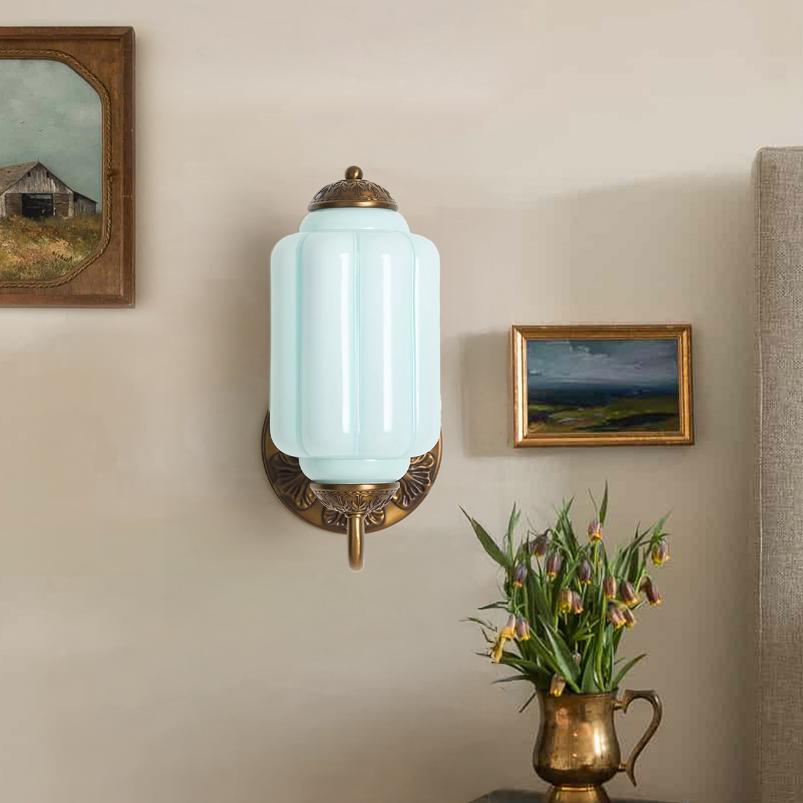 Vintage Wandleuchte mit Milchglas und geöltem Messing – Klassische Retro-Beleuchtung für Flur, Schlafzimmer, Wohnzimmer | Sansoti