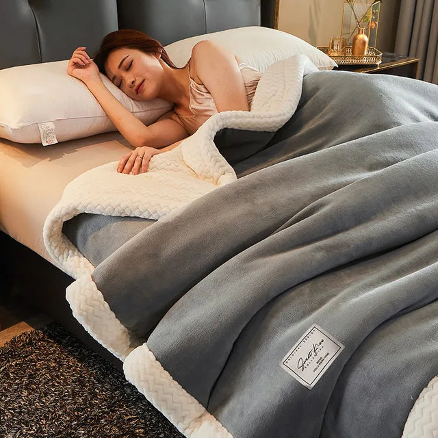 Weiche Fleece-Decke – Warmes & Luxuriöses Plaid für Sofa & Bett – Extra weiche Kuscheldecke für Herbst & Winter | Sansoti