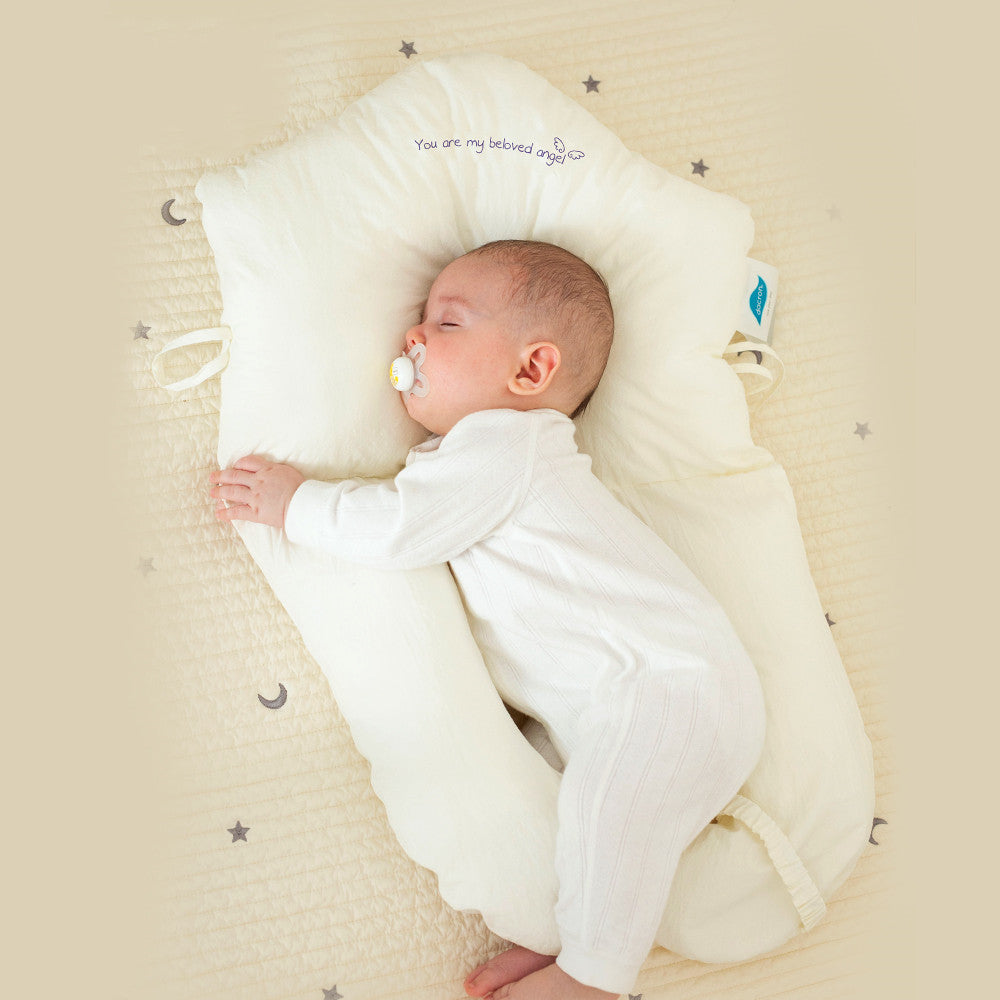 Baby Hugging Pillow Antibacterial Cotton Soft Filling 0-12 Months Safe Ergonomic Pastel | Sansoti