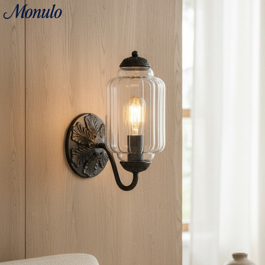Applique murale Eloise Vintage en verre opalin festonné - Éclairage d'accent moderne pour salle de bain et chambre
