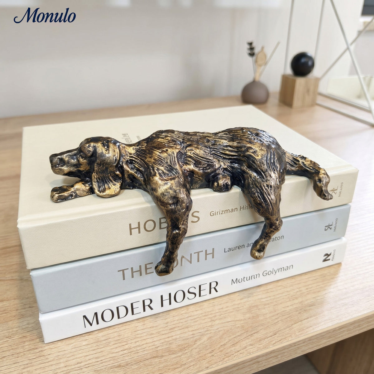 Sculpture géométrique chien en fer – décoration minimaliste pour bureau | Sansoti