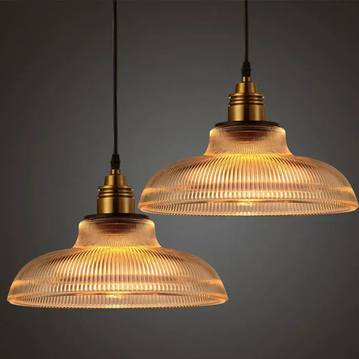 Glazen hanglamp met ribbelglas en warm licht voor eetkamer, woonkamer en keuken | Sansoti