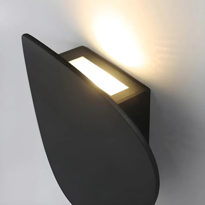 Metalowa lampa ścienna w kształcie dysku, aluminiowa, LED 7W, czarna, do wnętrz, nowoczesny minimalistyczny design, nastrojowe oświetlenie | Sansoti
