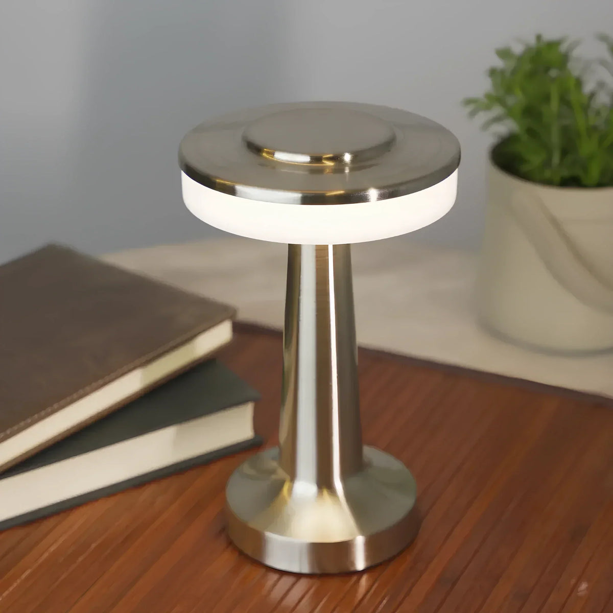 Table Lamp Wireless Rechargeable Dimmable Metal LED 3 Light Colors USB-C Gold Silver Black Retro Restaurant Bar Nightstand Mood Lamp Portable | Sansoti