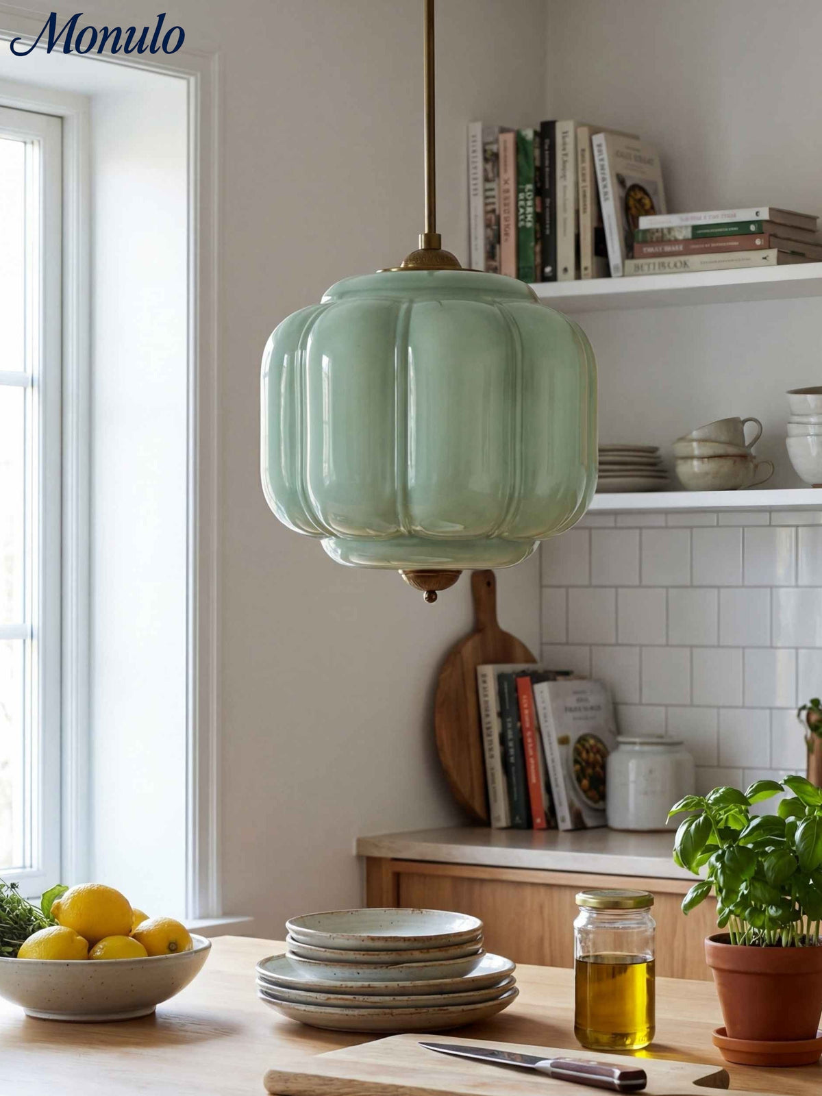 Vintage Kroonluchter met Crèmekleurige Glazen Kappen – Hanglamp in Retro-Stijl voor Eetkamer & Woonkamer | Sansoti