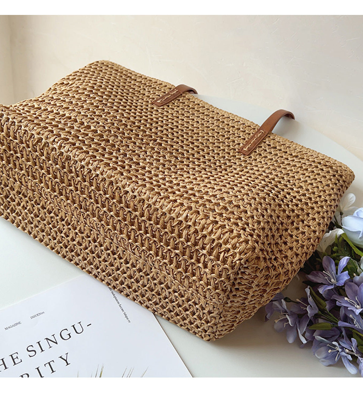 Geflochtener Rattankorb mit Ledergriffen – Natürliche Handtasche für Markt und Stadt – Skandinavisches Design | Sansoti