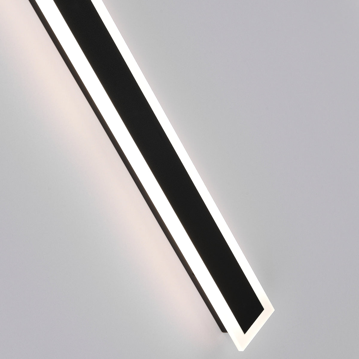 Lineare Außenwandleuchte Mattschwarz Acryl IP65 Wasserdichte LED-Beleuchtung für Garten, Terrasse und Fassade im Außenbereich | Sansoti