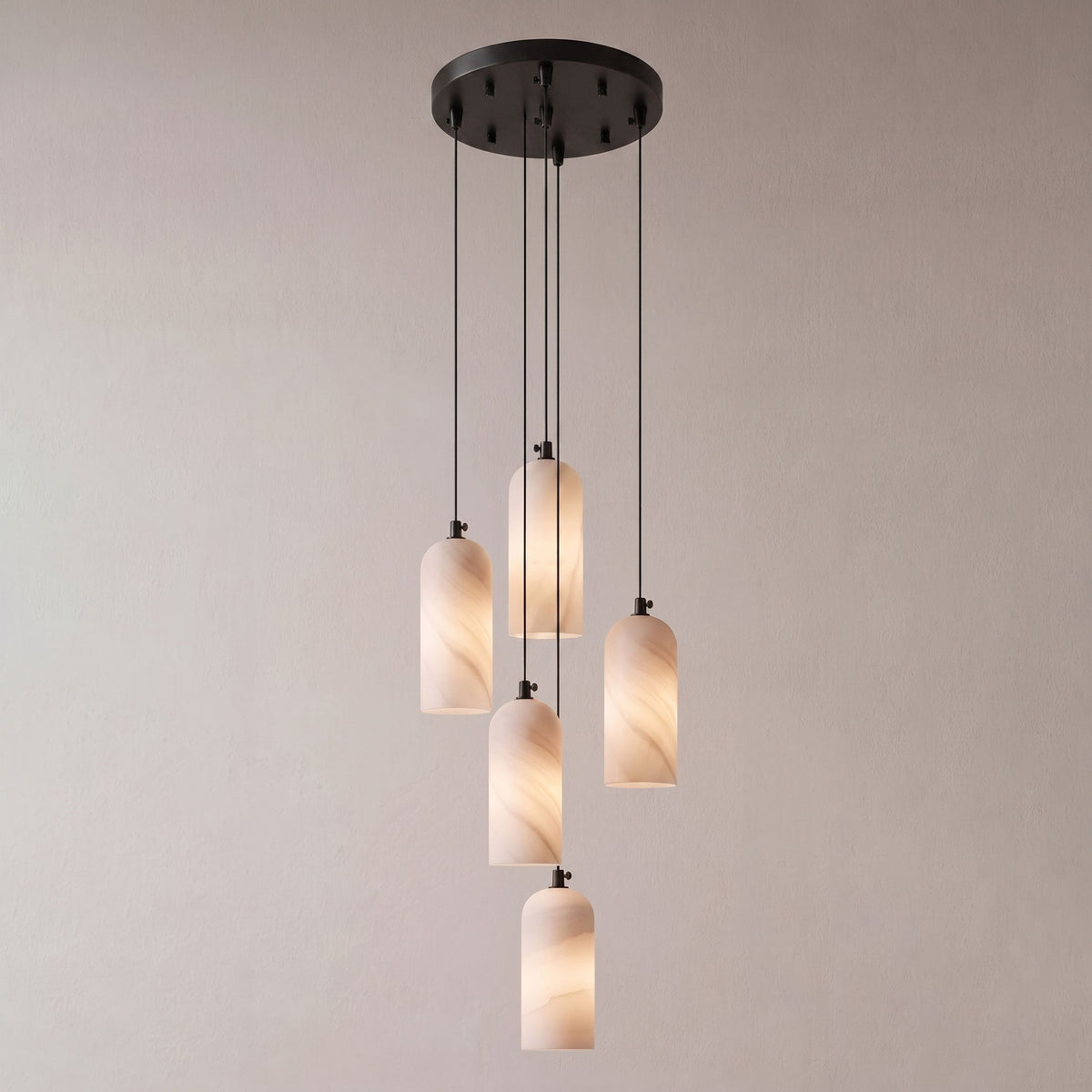 Alabaster Hängeleuchte mit Geflochtenem Kabel – Naturstein Beleuchtung von Einzelleuchte bis 21-Licht Cluster – Mid-Century Modern Stil Esszimmer Hängeleuchte mit E12/E14 Fassung | Sansoti