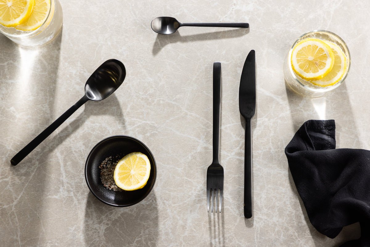 Besteckset Schwarz Matt 24-teilig Edelstahl Modern Minimalistisches Tafelbesteck | Sansoti