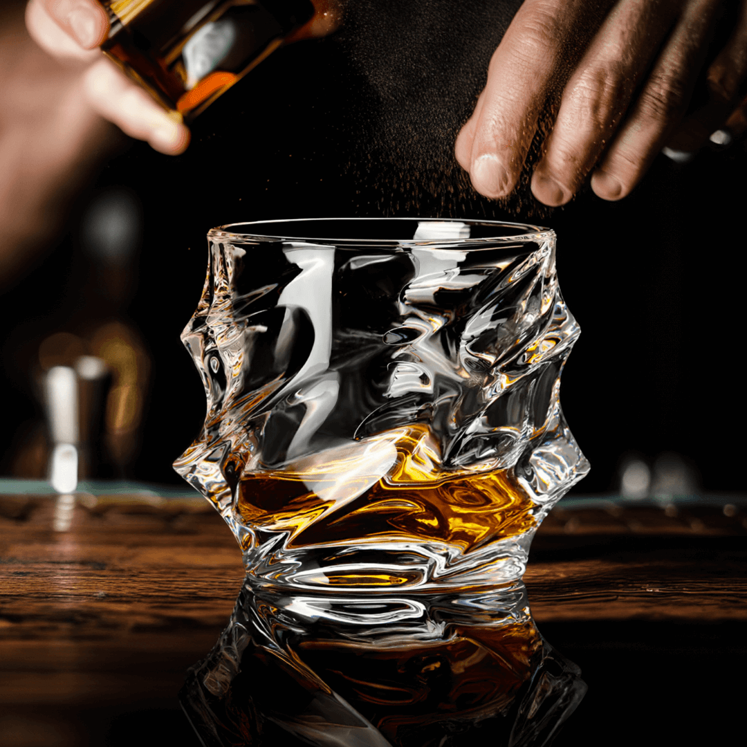 Japans Kristallen Whiskeyglas met Golfstructuur voor Optimale Grip Smaakbeleving en Stijlvol Serveren | Sansoti
