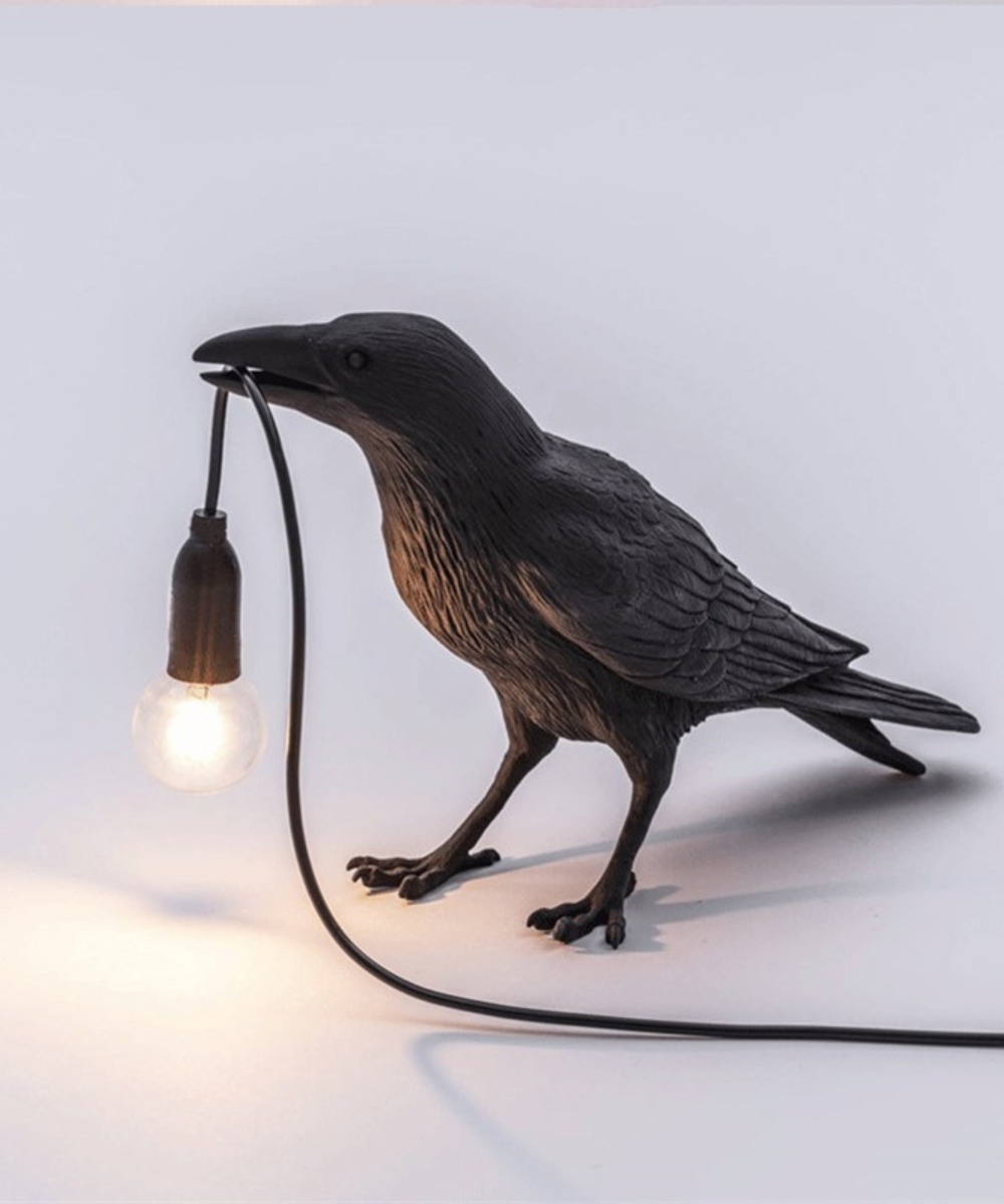Decorative Raven Bird Lamp with Bulb in Beak Black White Standing Resin Table Lamp Atmospheric Living Room Bedroom Office Original Sculpture Design | Sansoti