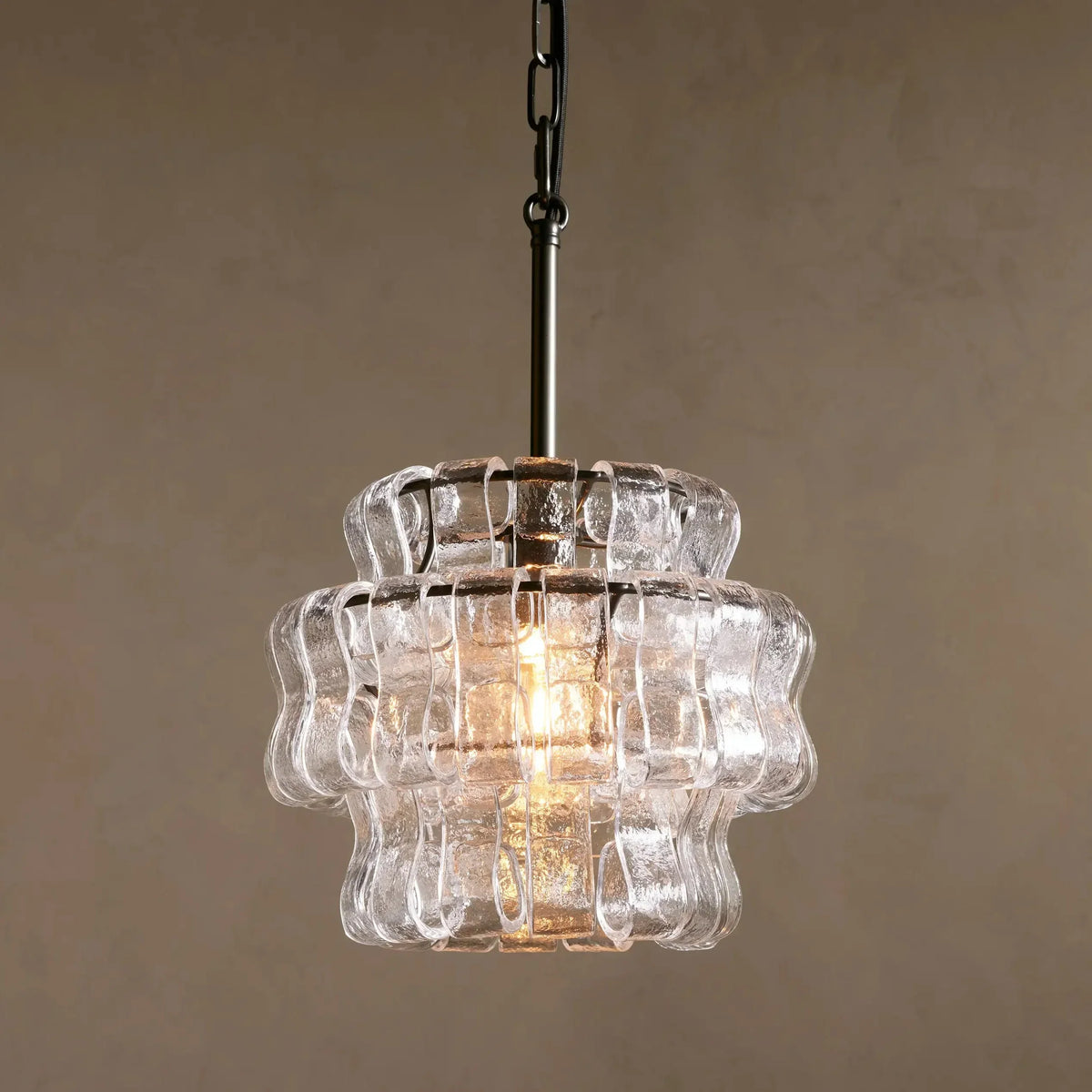 Glas-Pendelleuchte mit strukturiertem Muster, Messing oder Schwarz, E26, dimmbar, für Wohnzimmer, Esszimmer und Schlafzimmer | Sansoti