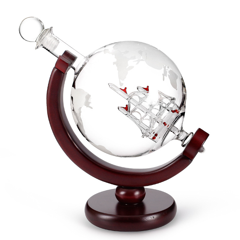 Carafe globe terrestre en verre 250ml Dorée avec voilier Carafe à décanter whisky Décorative pour salon armoires Rangement boissons Idée cadeau pour globe-trotteurs voyageurs | Sansoti