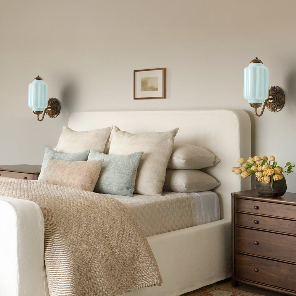 Vintage Wandleuchte mit Milchglas und geöltem Messing – Klassische Retro-Beleuchtung für Flur, Schlafzimmer, Wohnzimmer | Sansoti