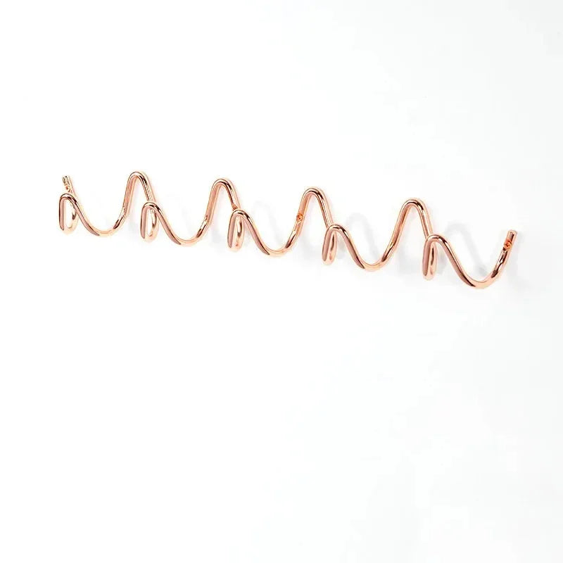 Perchero de pared de metal, diseño ondulado, con 3 o 5 ganchos, moderno | Sansoti