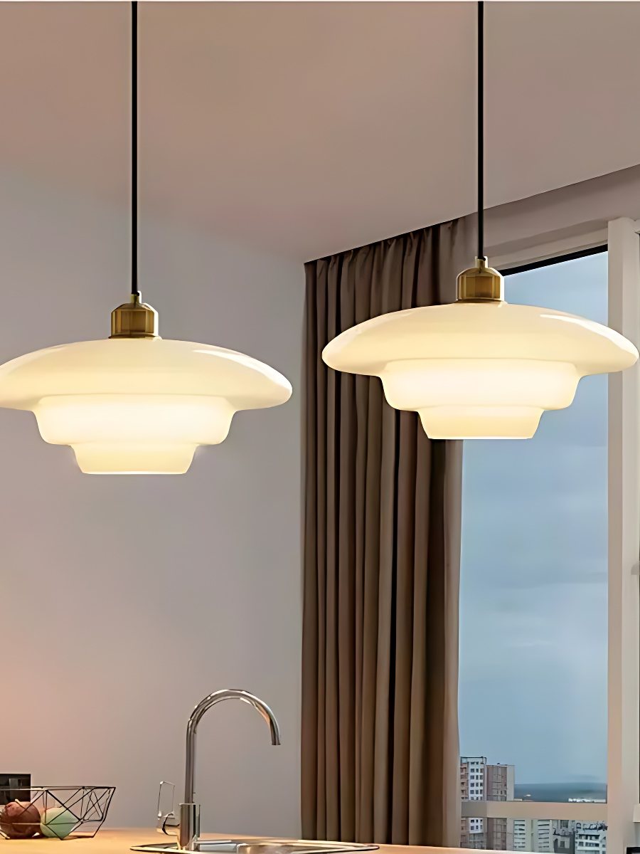 Glas-Hängeleuchte mit geschichtetem Design – milchweiß mattiertes Glas für Esszimmer und Wohnzimmer | Sansoti