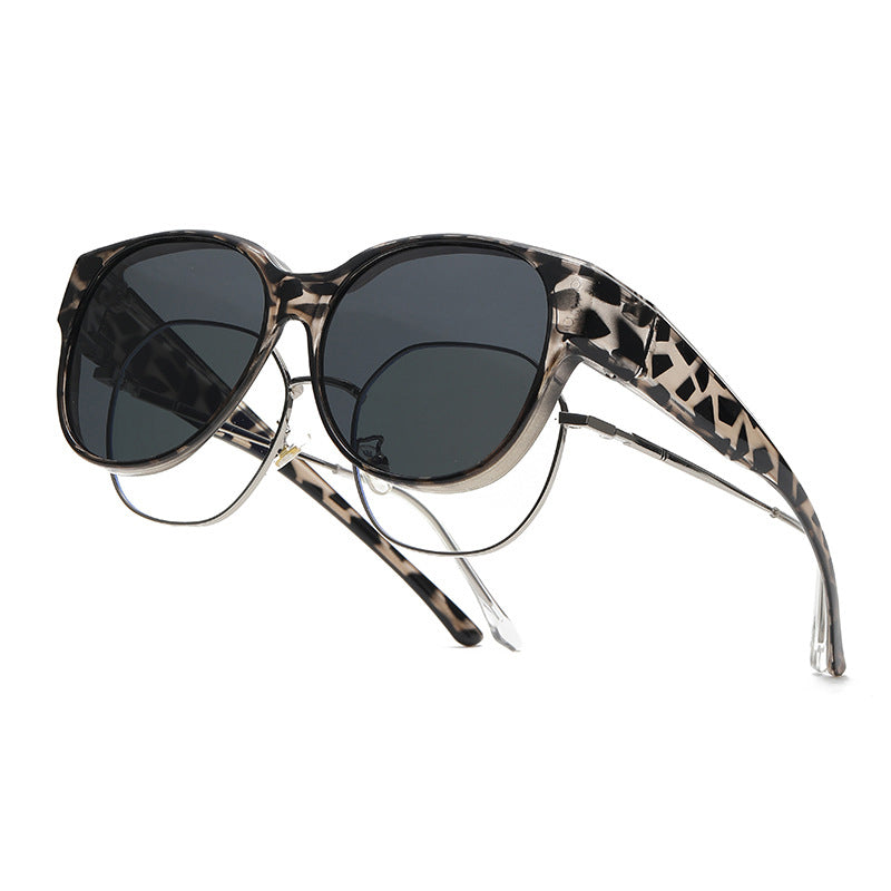 Lunettes de soleil à clip avec verres polarisés UV400 – Se portent par-dessus des lunettes classiques – Monture tendance œil-de-chat | Sansoti