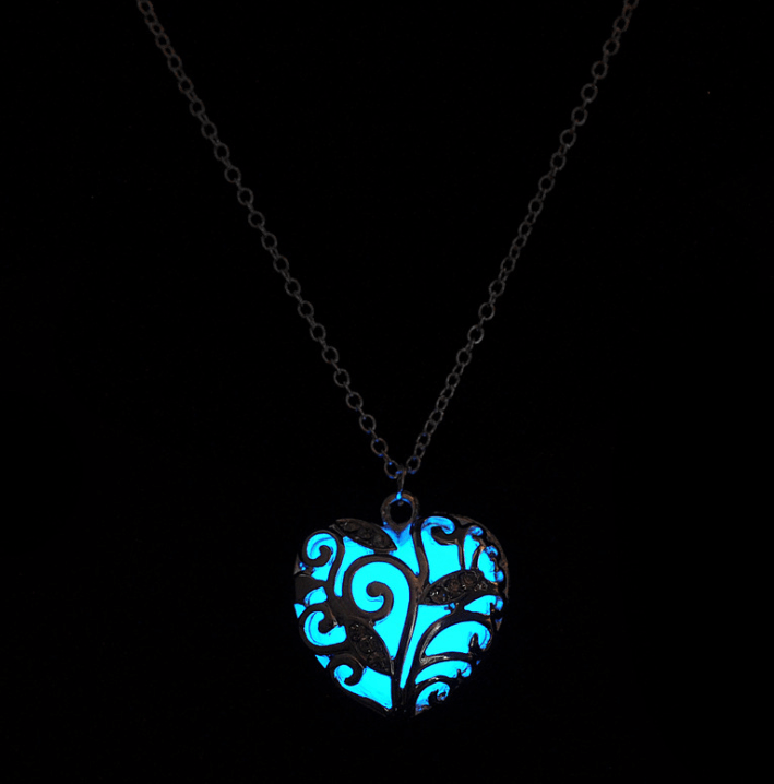 Glow-in-the-Dark Heart Necklace Night-Light Jewelry Phosphorescent Romantic Gift Adjustable Link Glow | Sansoti
