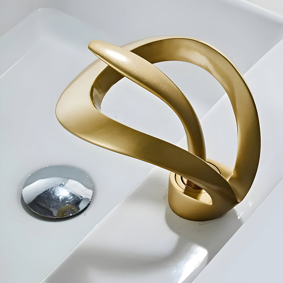 Robinet de lavabo design cascade mitigeur laiton moderne | Sansoti