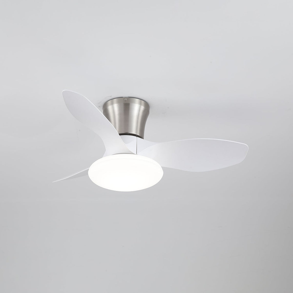Moderner Design Deckenventilator mit LED-Beleuchtung | Holzflügel | Sansoti