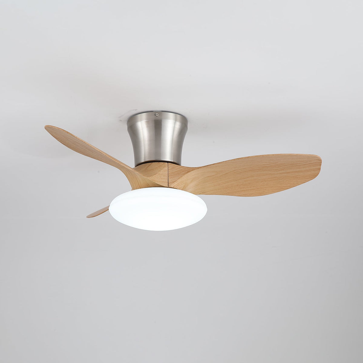 Moderner Design Deckenventilator mit LED-Beleuchtung | Holzflügel | Sansoti